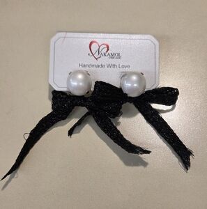 Black Bow Pearl Earrings